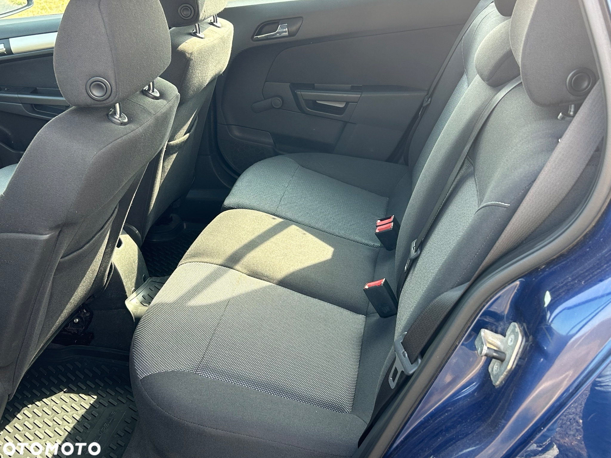 Opel Astra IV 1.6 Sport - 12