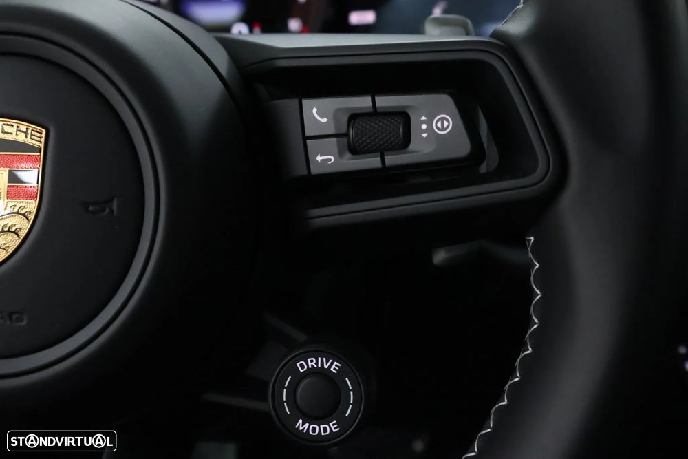 Porsche 911 (992) GT3 PDK - 22