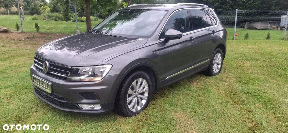 Volkswagen Tiguan - 1