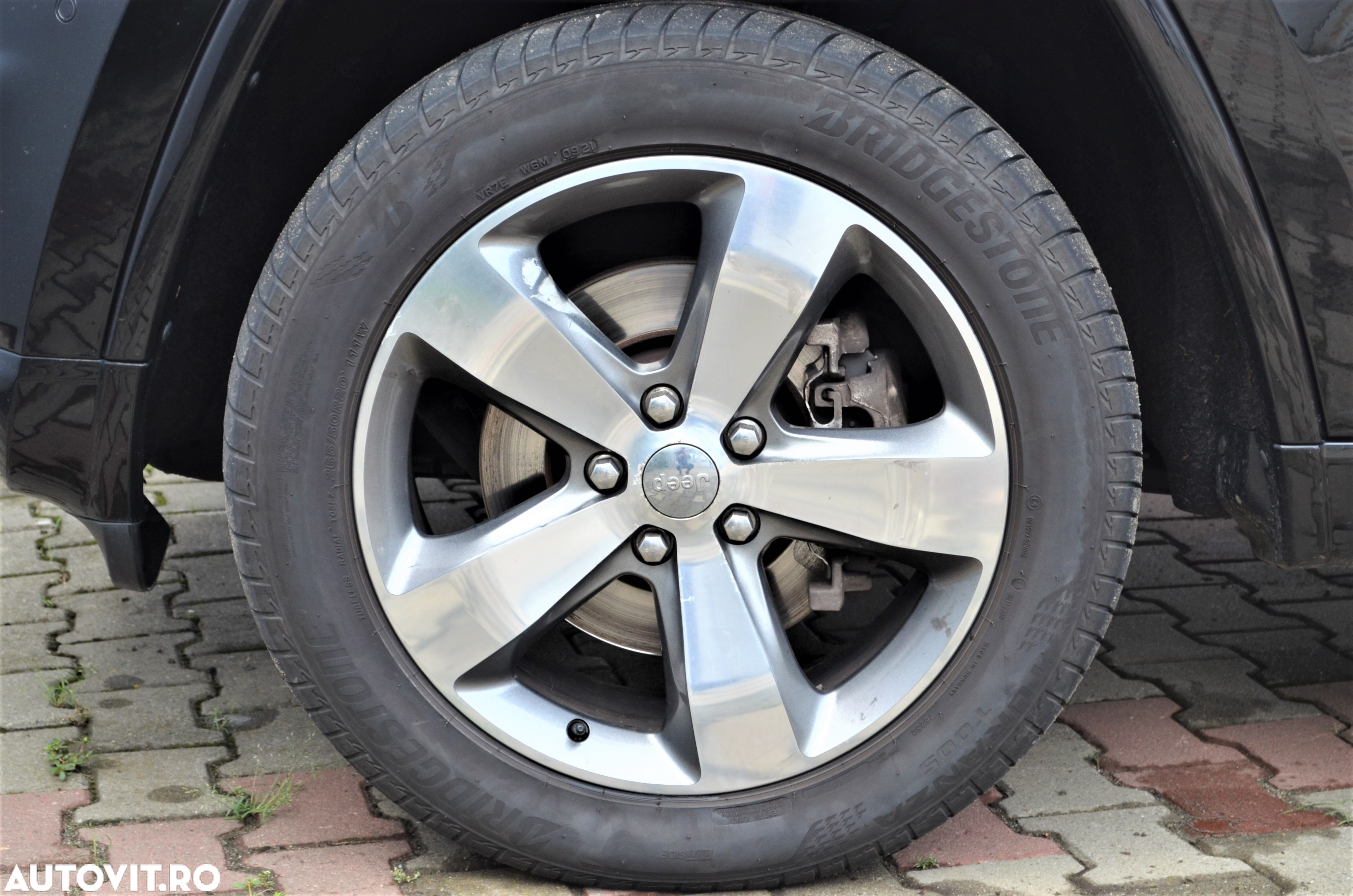 Jeep Grand Cherokee 3.0 TD AT Laredo - 12
