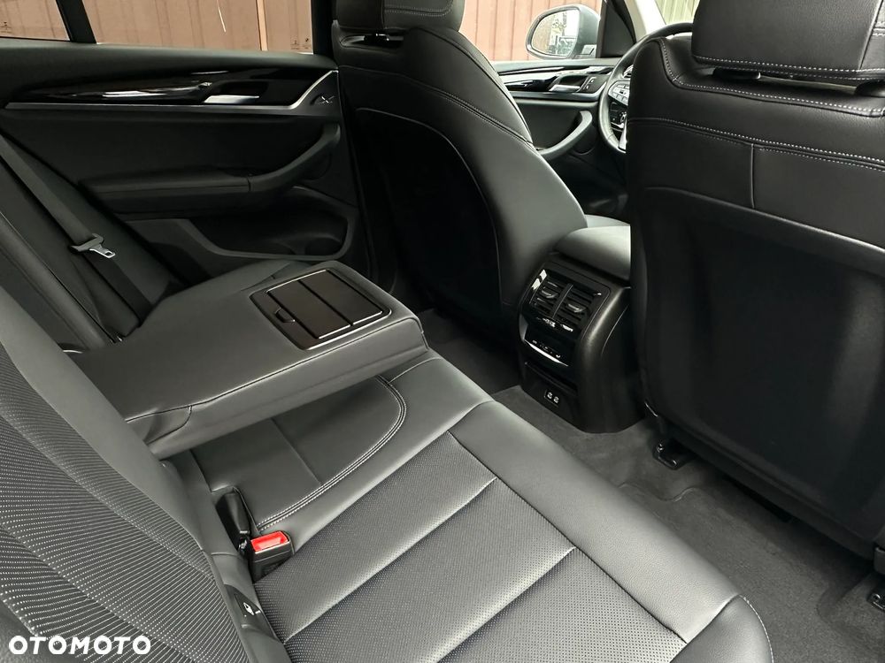 BMW X3 - 25