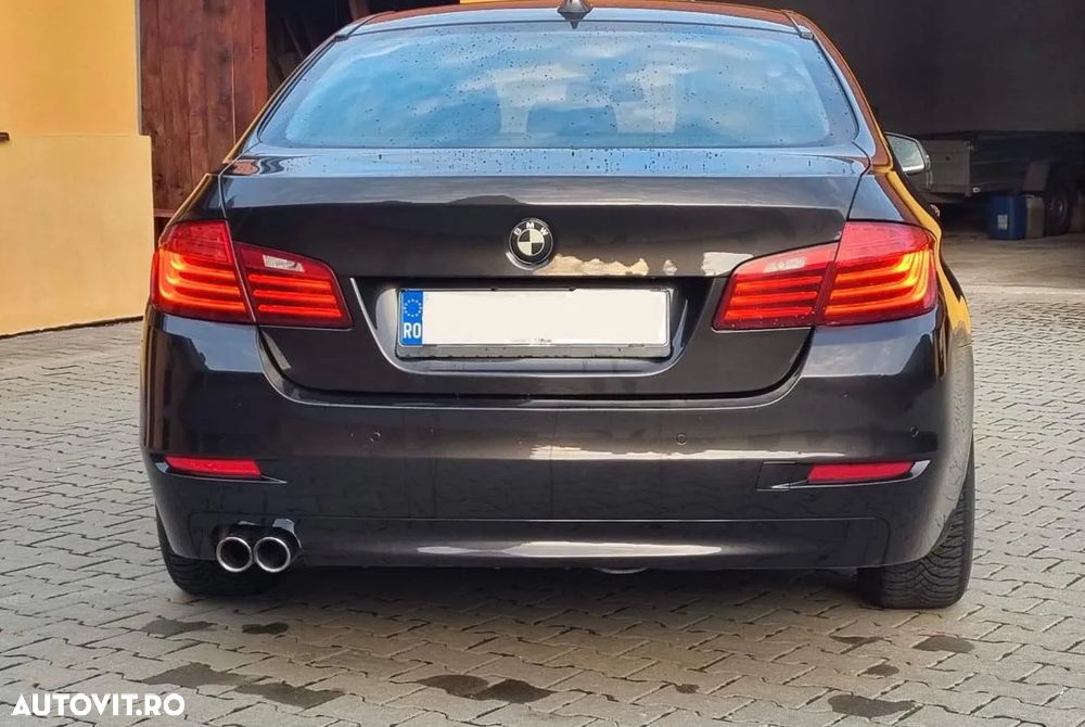 BMW Seria 5 520d xDrive Aut. Luxury Line - 3