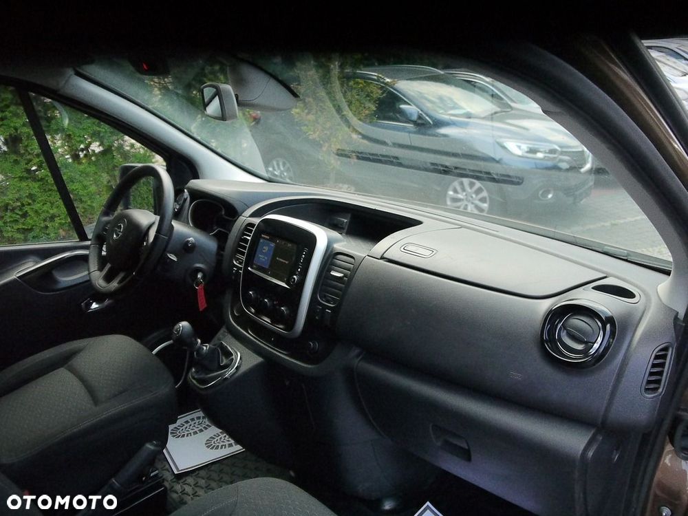Opel Vivaro - 19