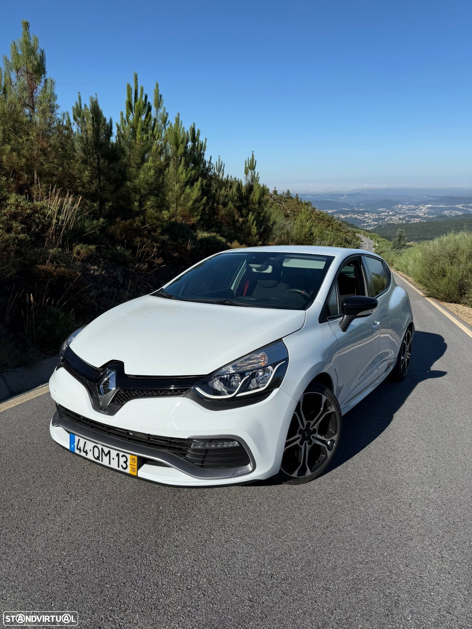 Renault Clio 1.6 T RS Trophy EDC - 1