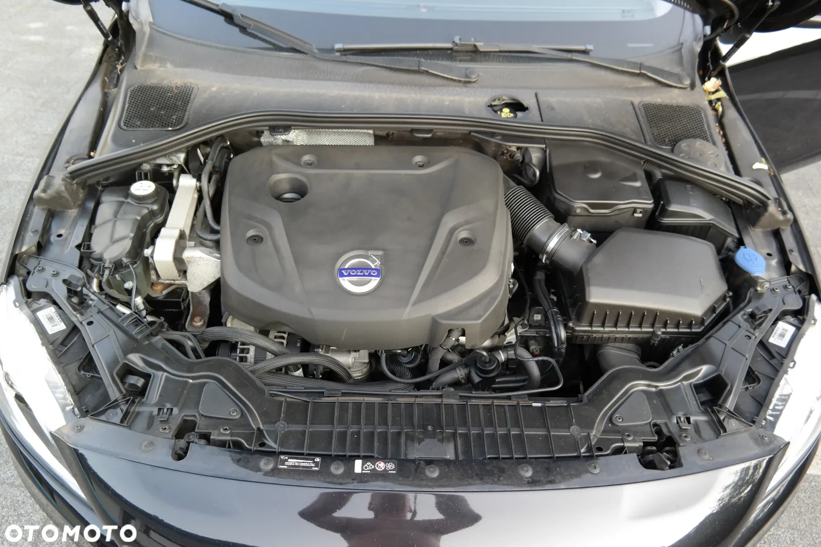 Volvo V60 D4 Drive-E R-Design Momentum - 33