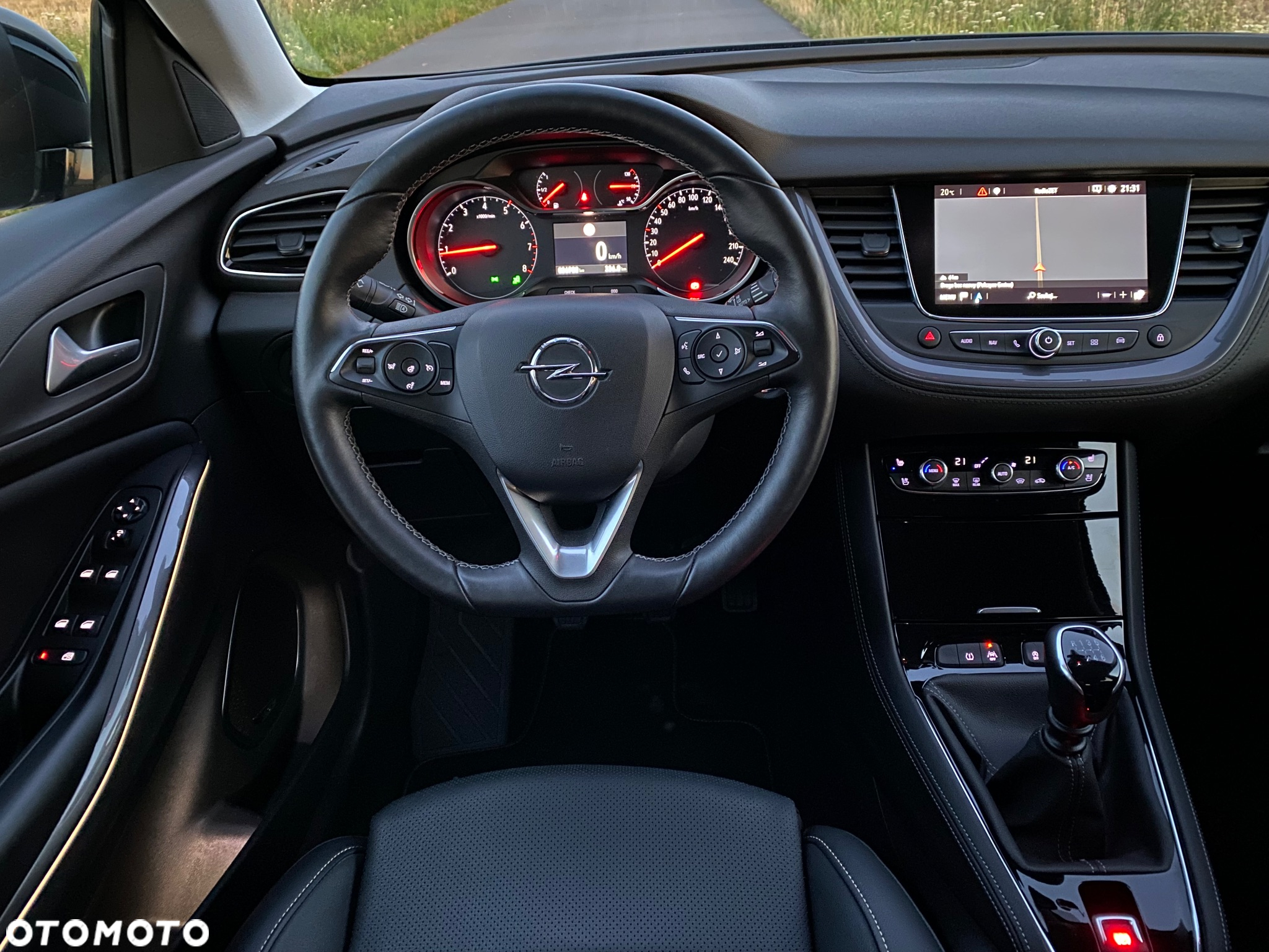 Opel Grandland X 1.5 CDTI Ultimate S&S - 8