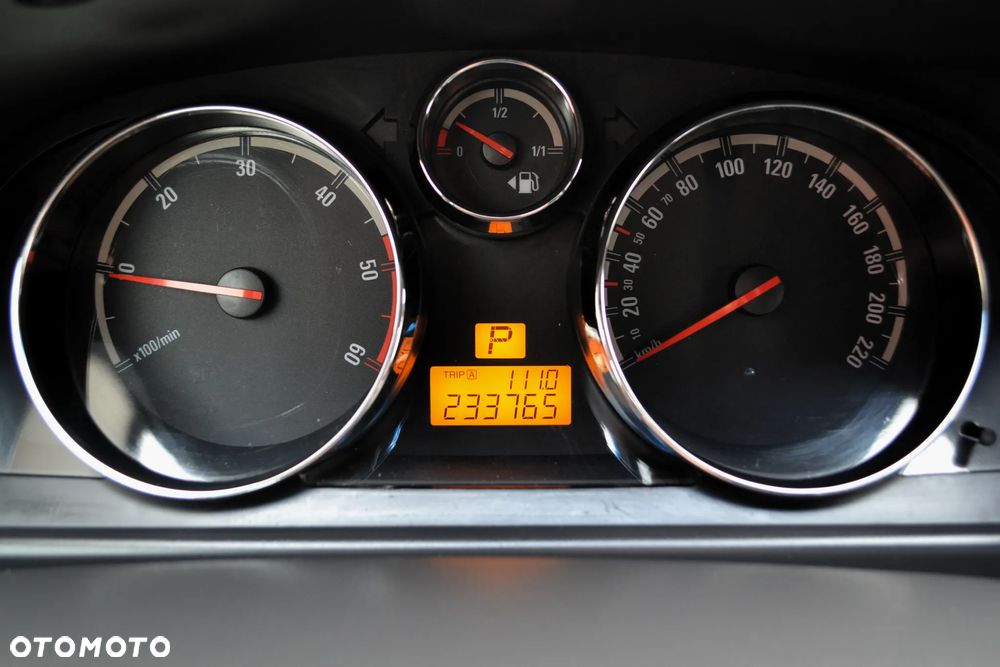 Opel Antara 2.0 CDTI Automatik 4x4 Navi - 40