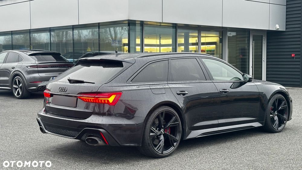 Audi RS6 Avant - 4