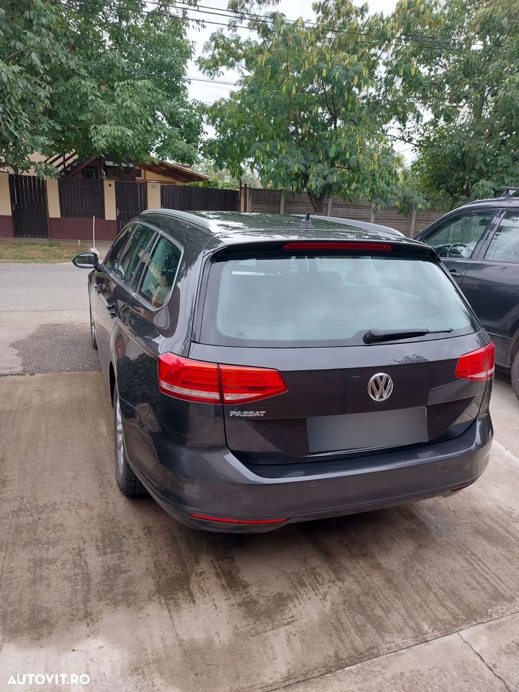 Volkswagen Passat Variant 2.0 TDI (BlueMotion Technology) Comfortline - 4