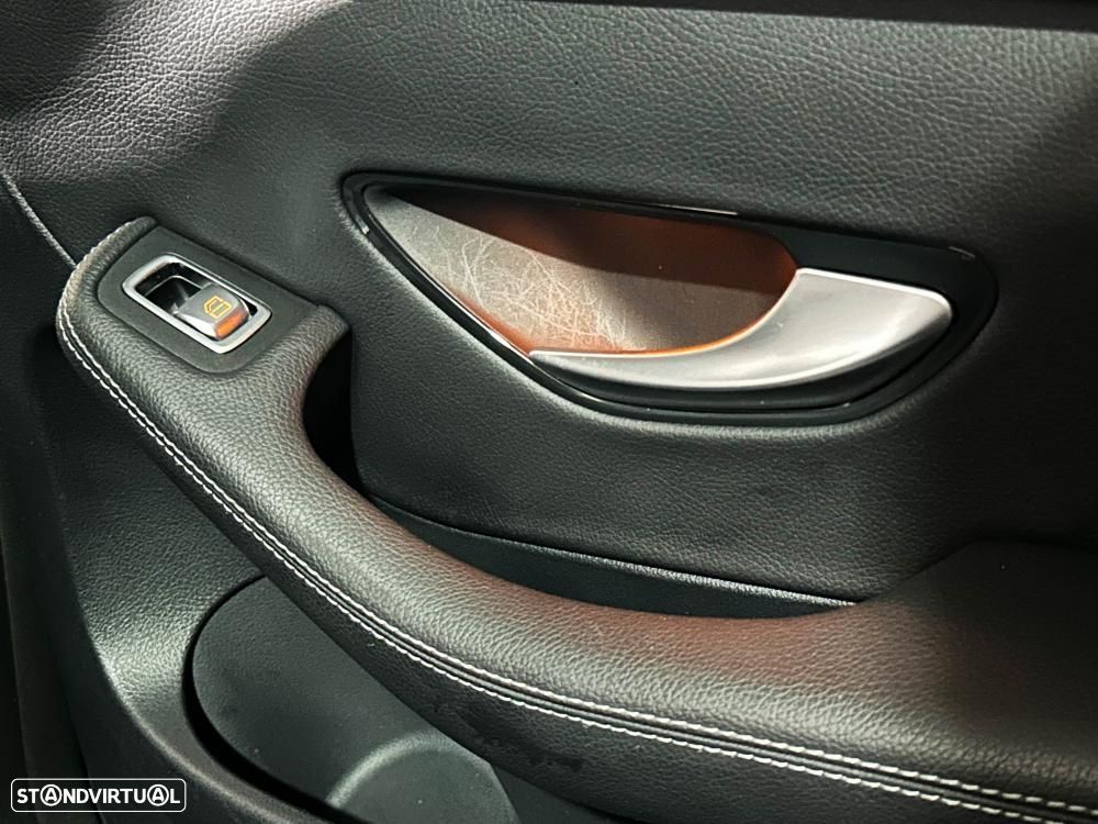 Mercedes-Benz GLC 300 e 4Matic 9G-TRONIC Edition AMG Line - 25