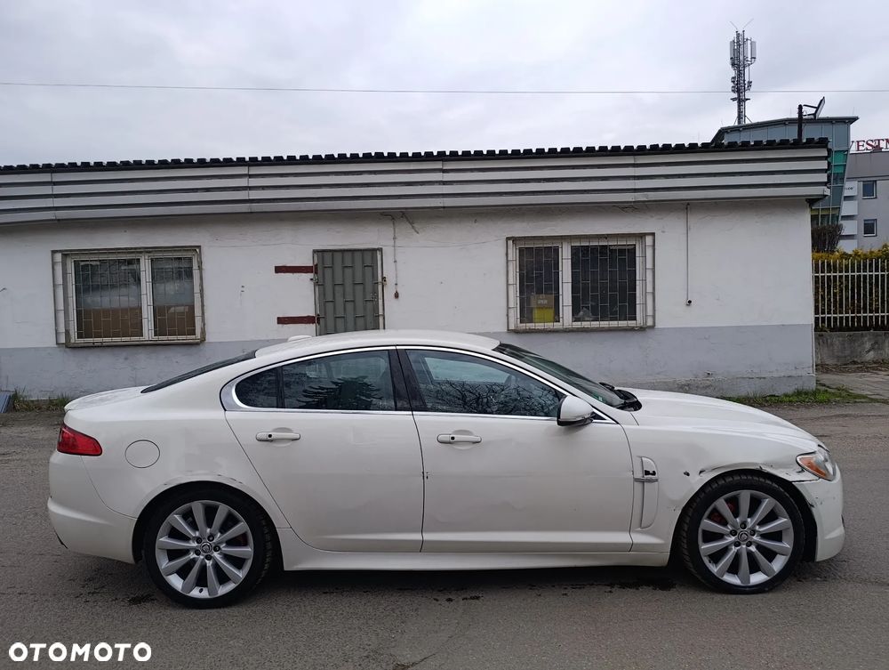 Jaguar XF 3.0 V6 S Luxury - 10