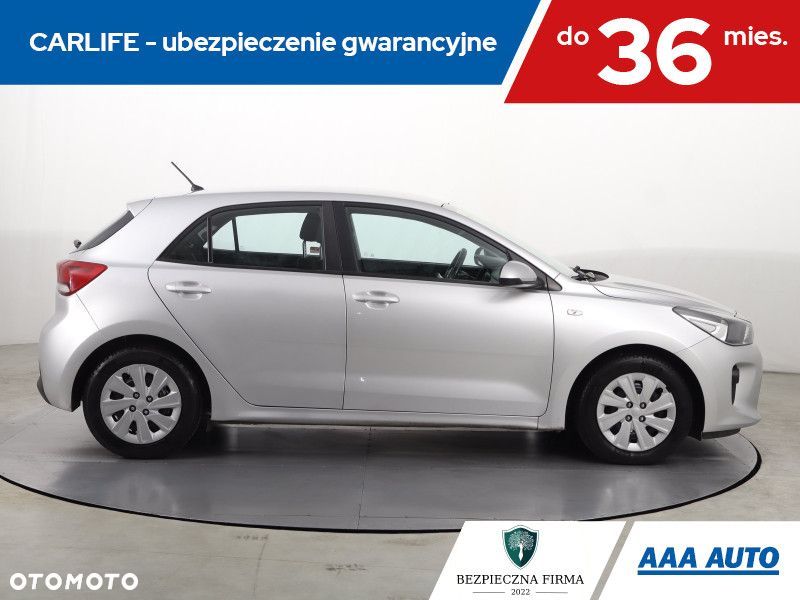 Kia Rio - 8