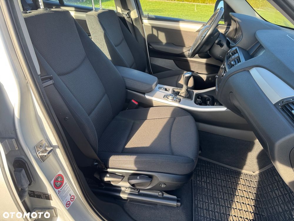 BMW X3 xDrive20d - 32