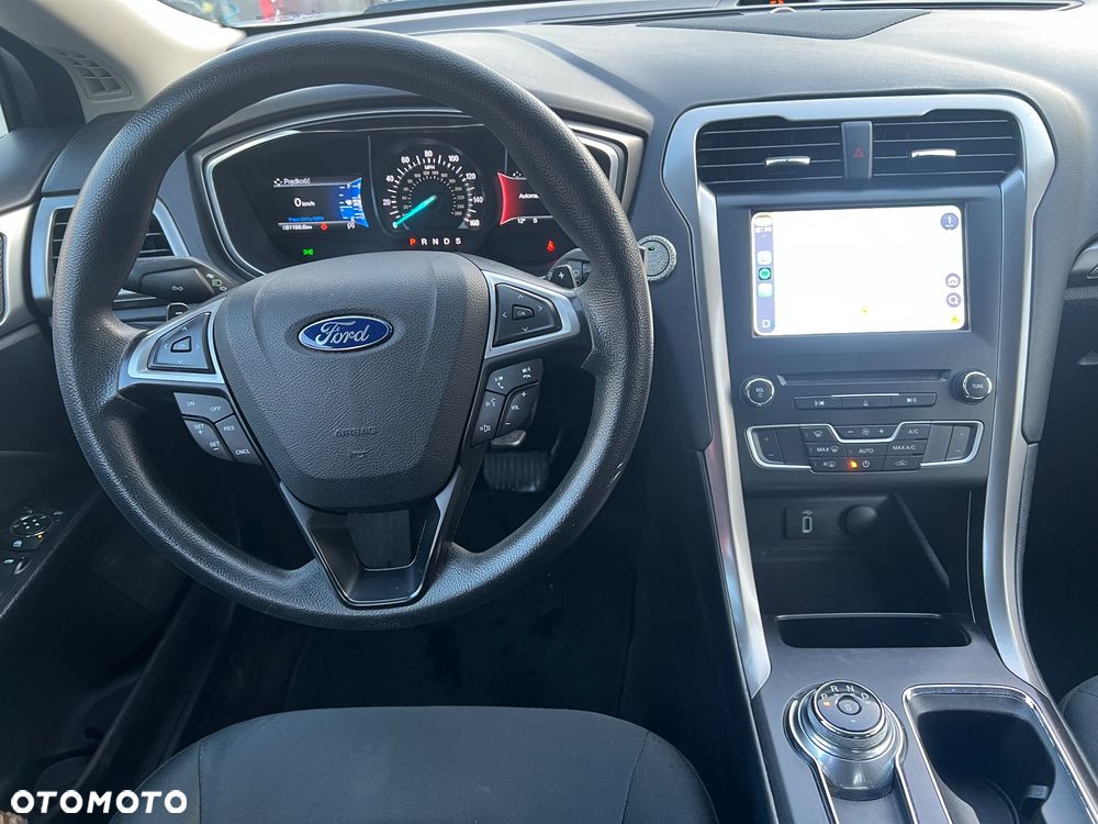 Ford Fusion - 7