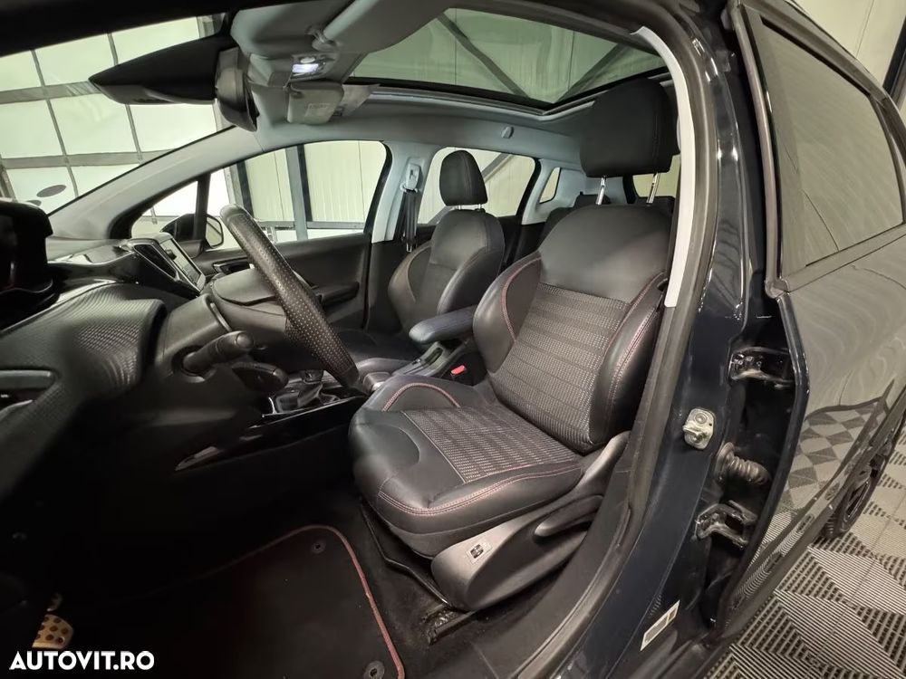 Peugeot 2008 1.2 PureTech Turbo GT-Line - 20
