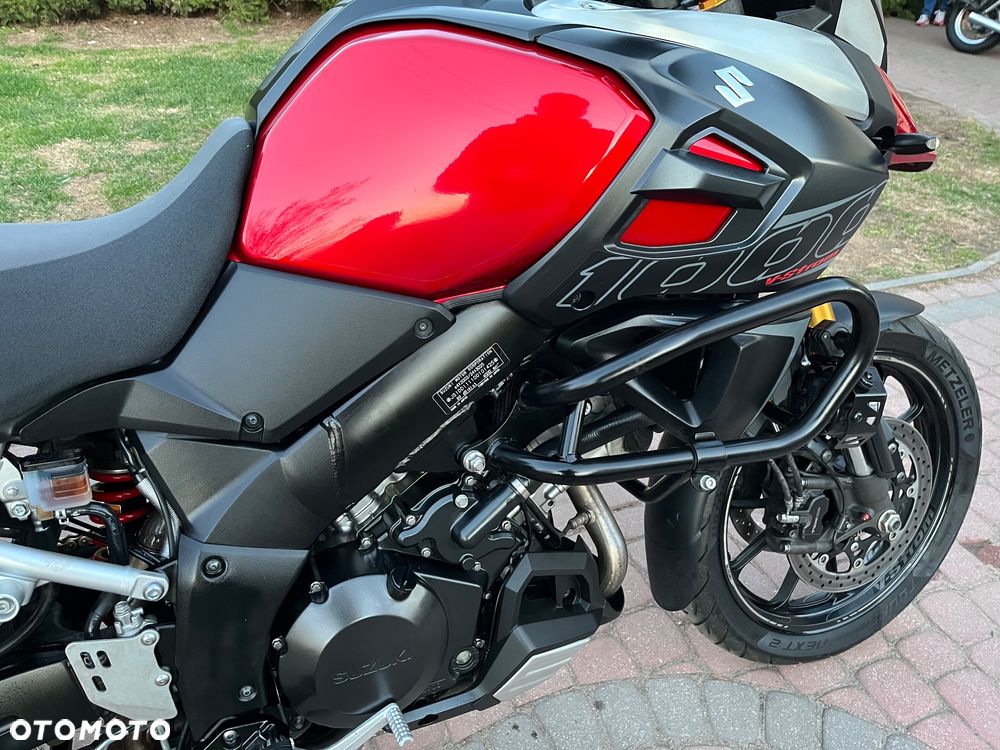 Suzuki DL - 15
