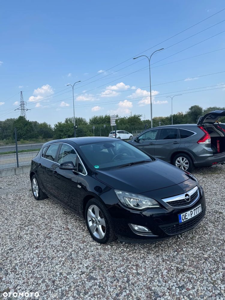 Opel Astra 1.4 Turbo Design Edition - 2