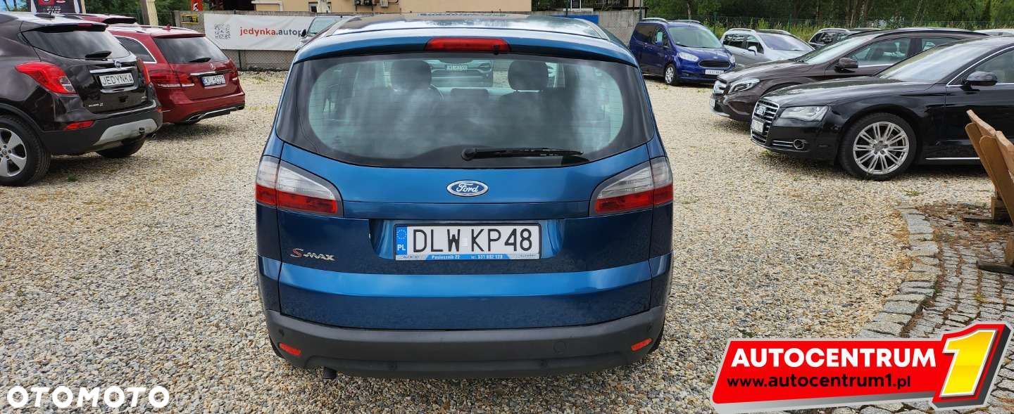 Ford S-Max - 13