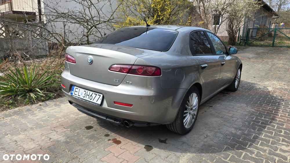 Alfa Romeo 159 2.2JTS Distinctive - 2