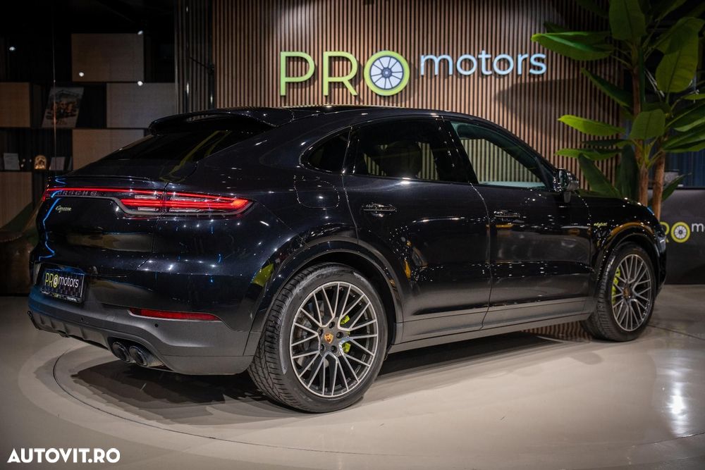 Porsche Cayenne Coupe - 11