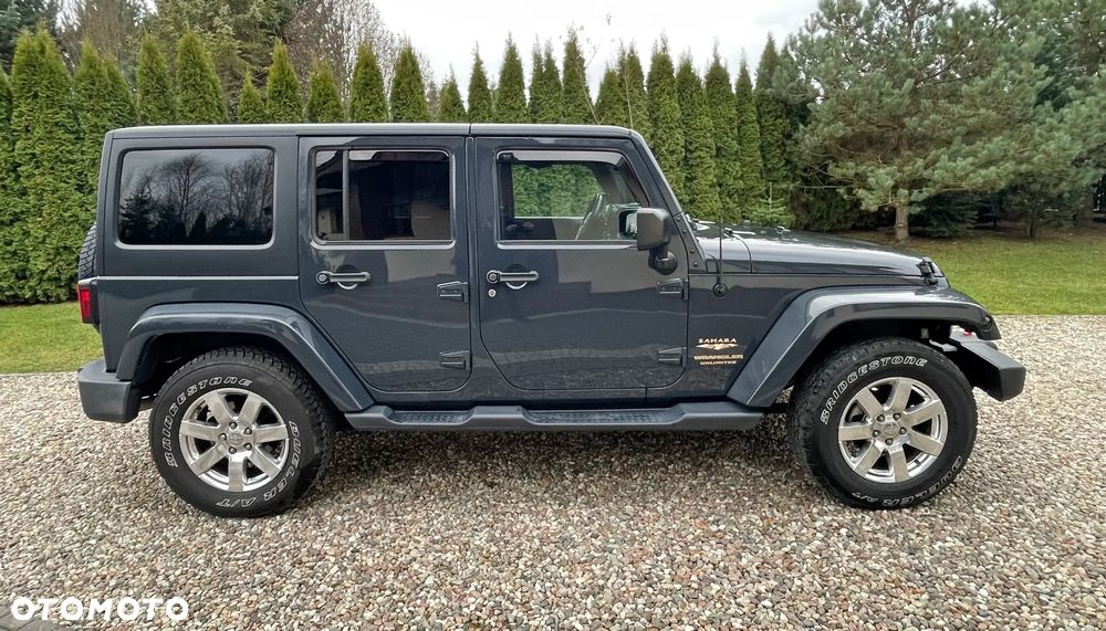 Jeep Wrangler 3.6 Unlim Sahara - 18