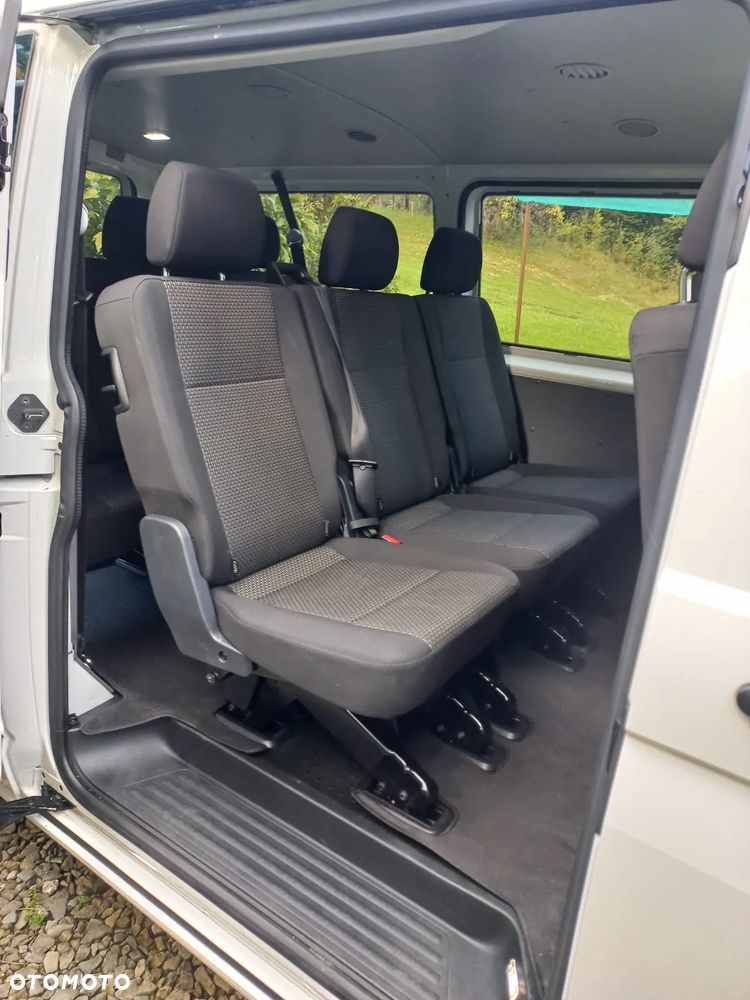 Volkswagen Transporter - 9