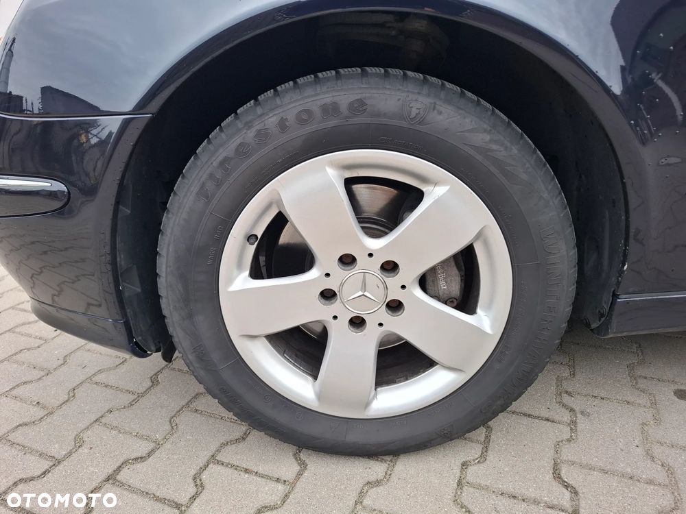 Mercedes-Benz Klasa E 320 T Avantgarde - 5