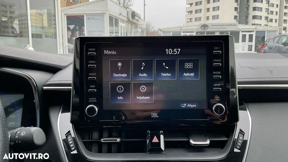 Toyota Corolla 2.0 HSD Exclusive Plus GR Sport Bi-Tone - 18