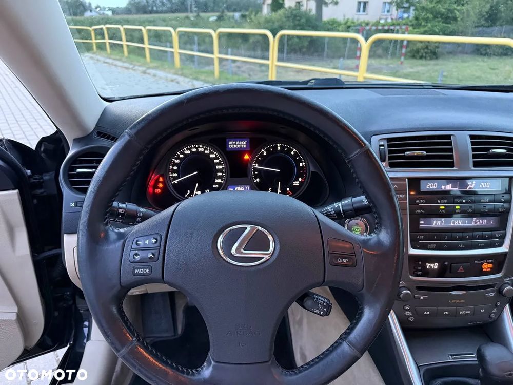 Lexus IS 220 D Elegance - 11
