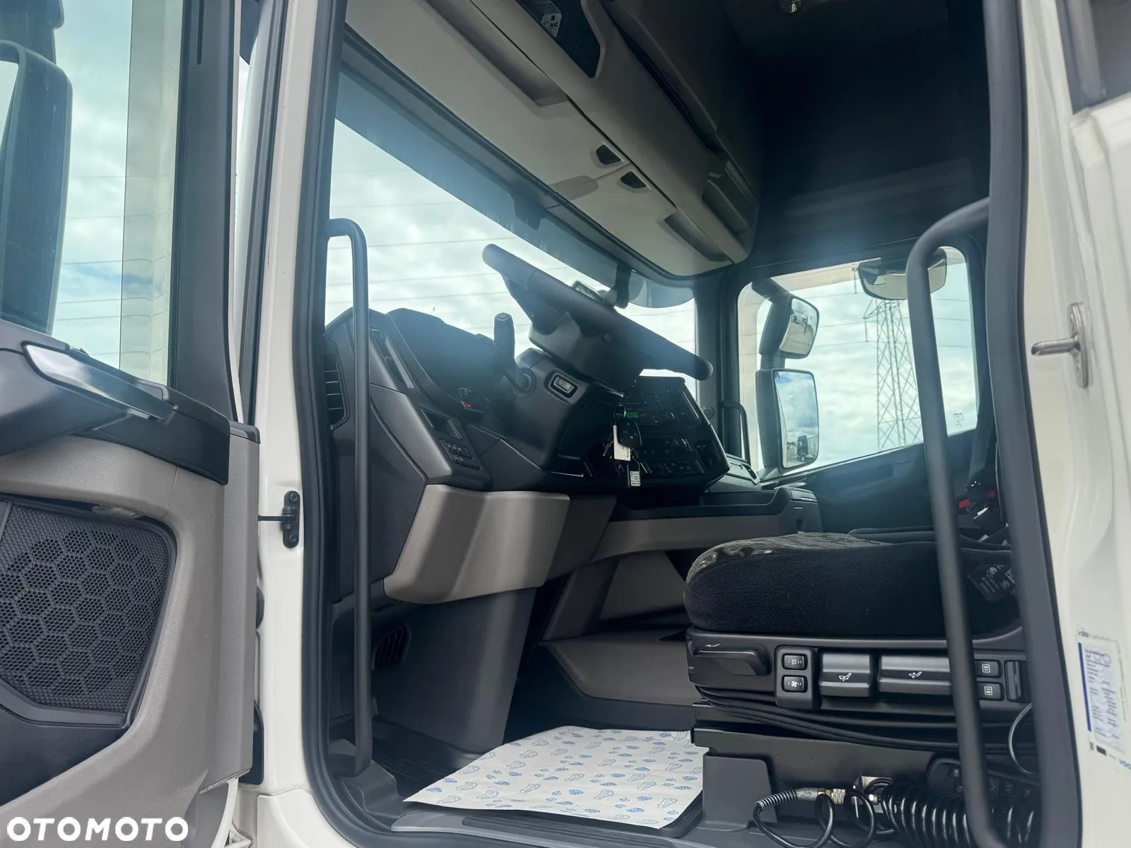 Scania R450/Full LEDY/ KLIMA STACJONARNA/ NAVI/ DWA ŁÓŻKA/ BAKI 1200L - 26