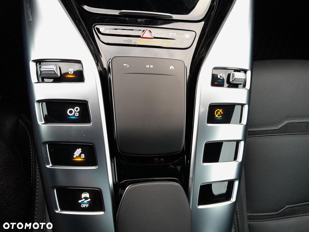 Mercedes-Benz AMG GT - 24