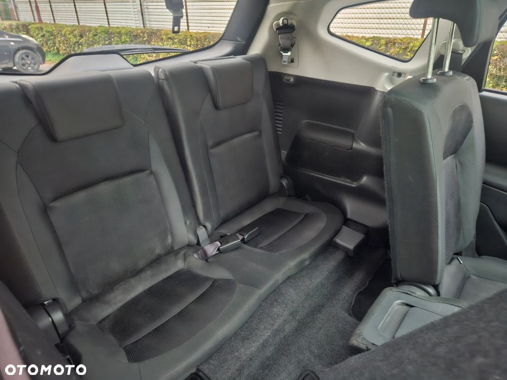 Nissan Qashqai+2 - 31