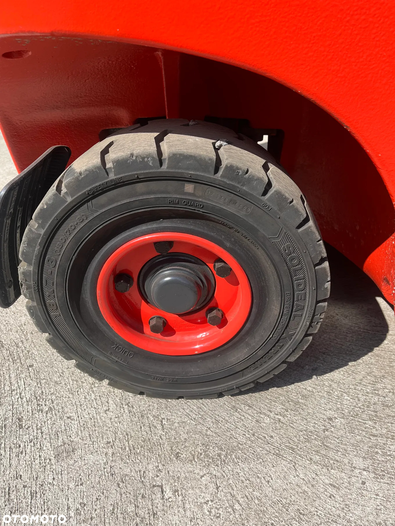 Linde H18T 391 Gaz LPG TRIPLEX Pełna kabina WAGA Pozycjoner Przesuw Oświetlenie drogowe - 37