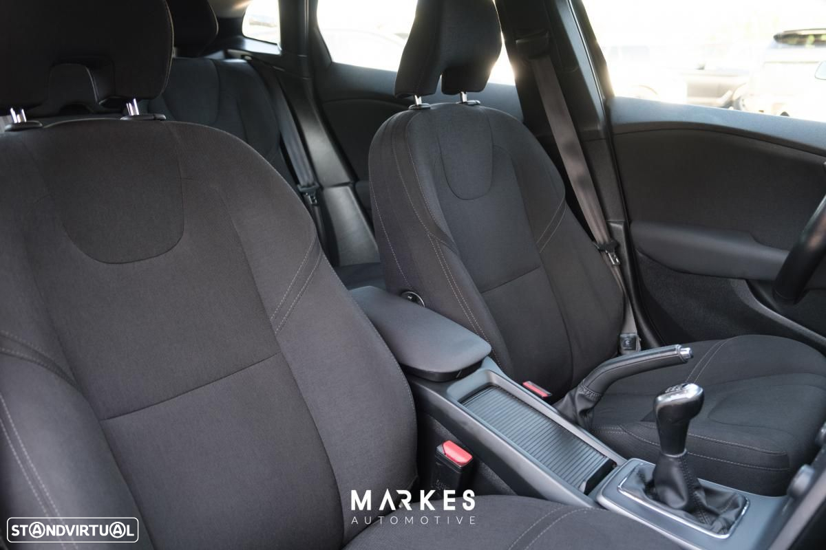 Volvo V40 1.6 D2 Momentum Eco - 21