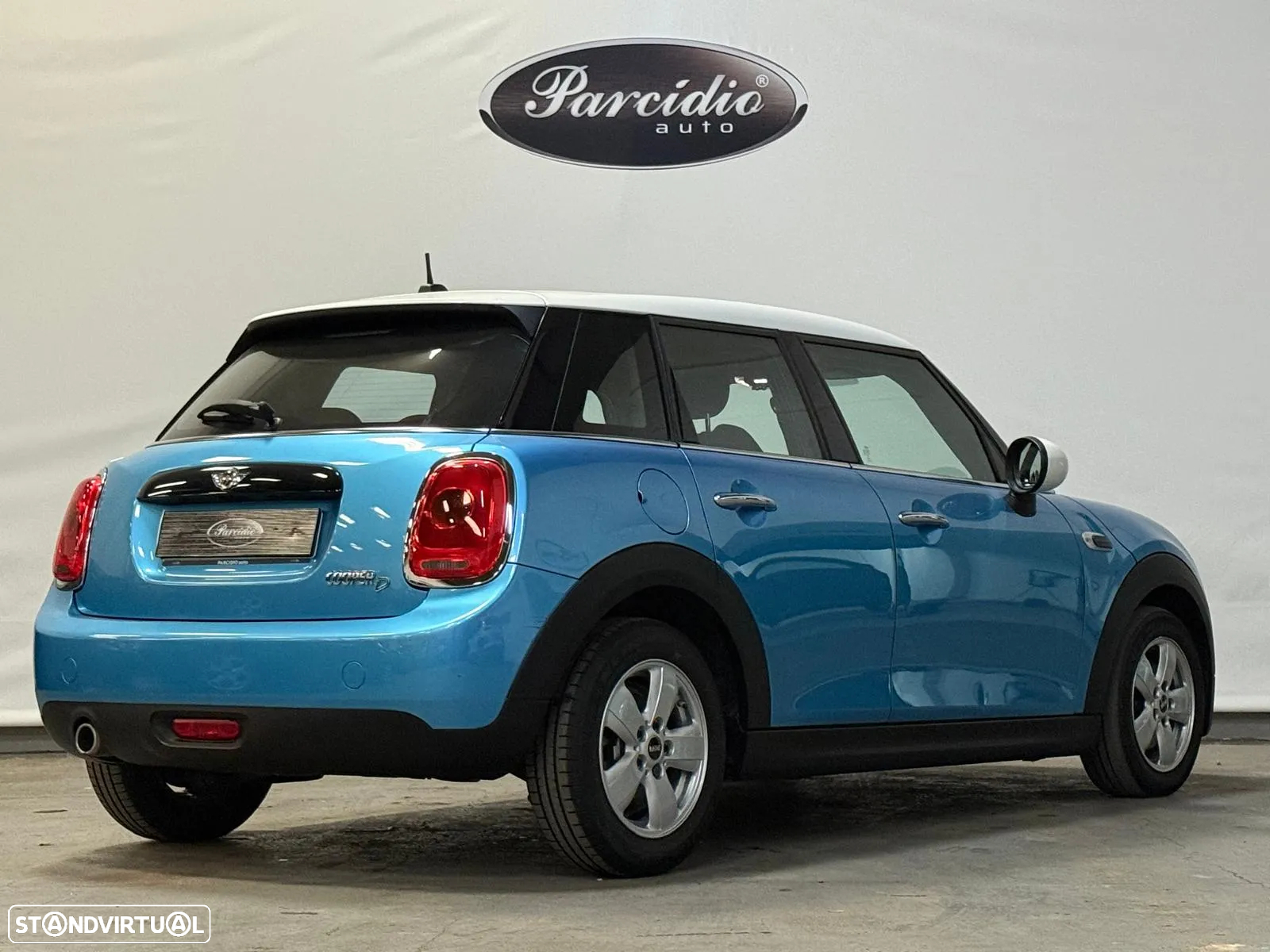 MINI 5 Portas Cooper D - 2