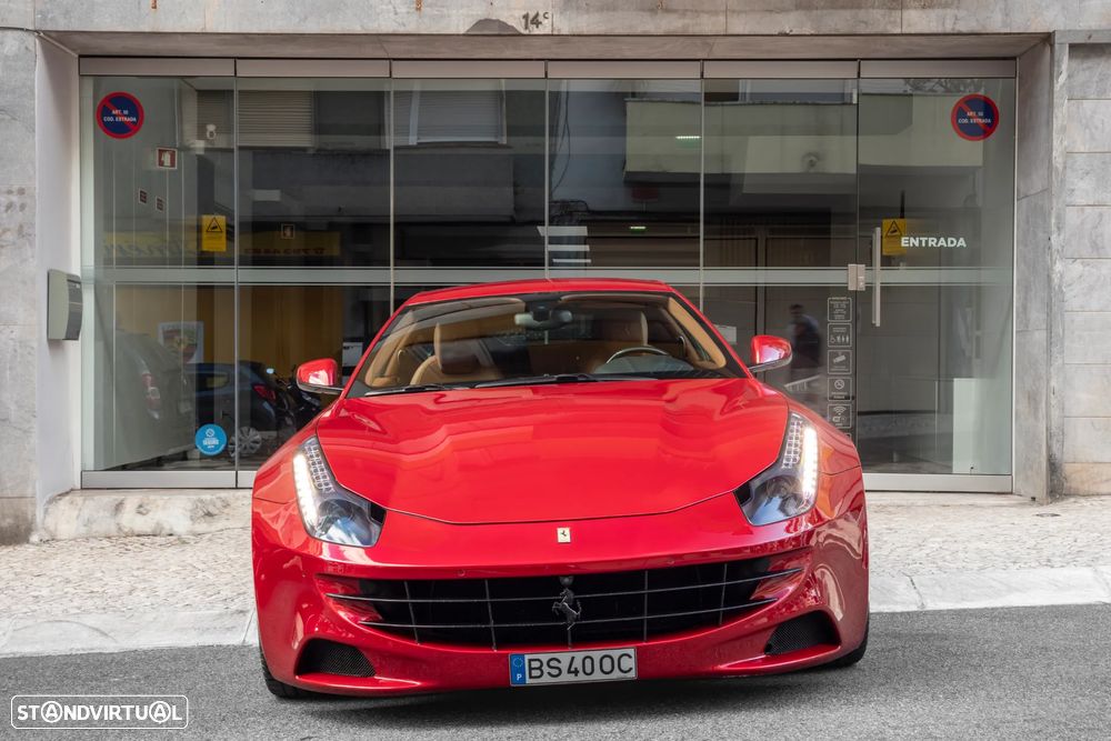 Ferrari FF 6.3 V12 - 2