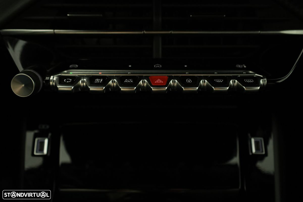 Peugeot 2008 1.2 PureTech Allure - 13