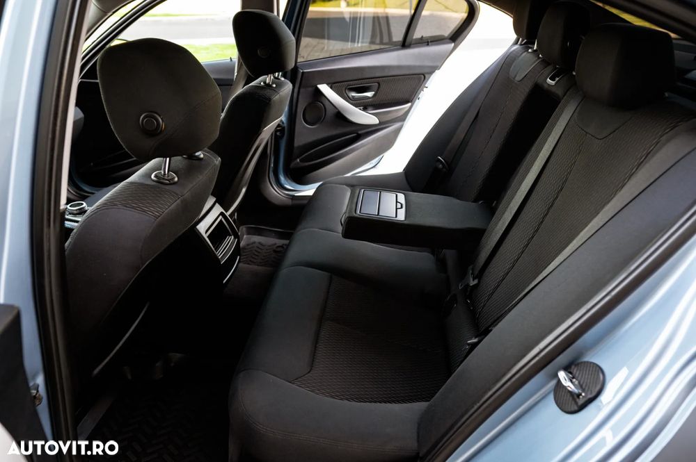 BMW Seria 3 - 29