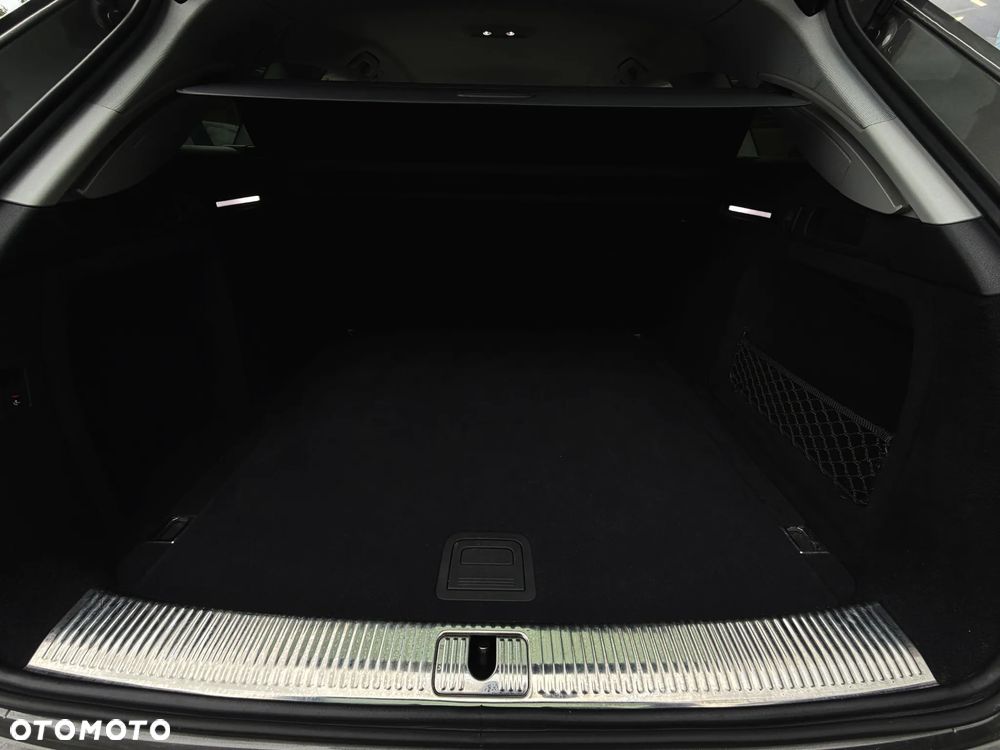 Audi A4 Avant 40 TDI Sport S tronic - 23