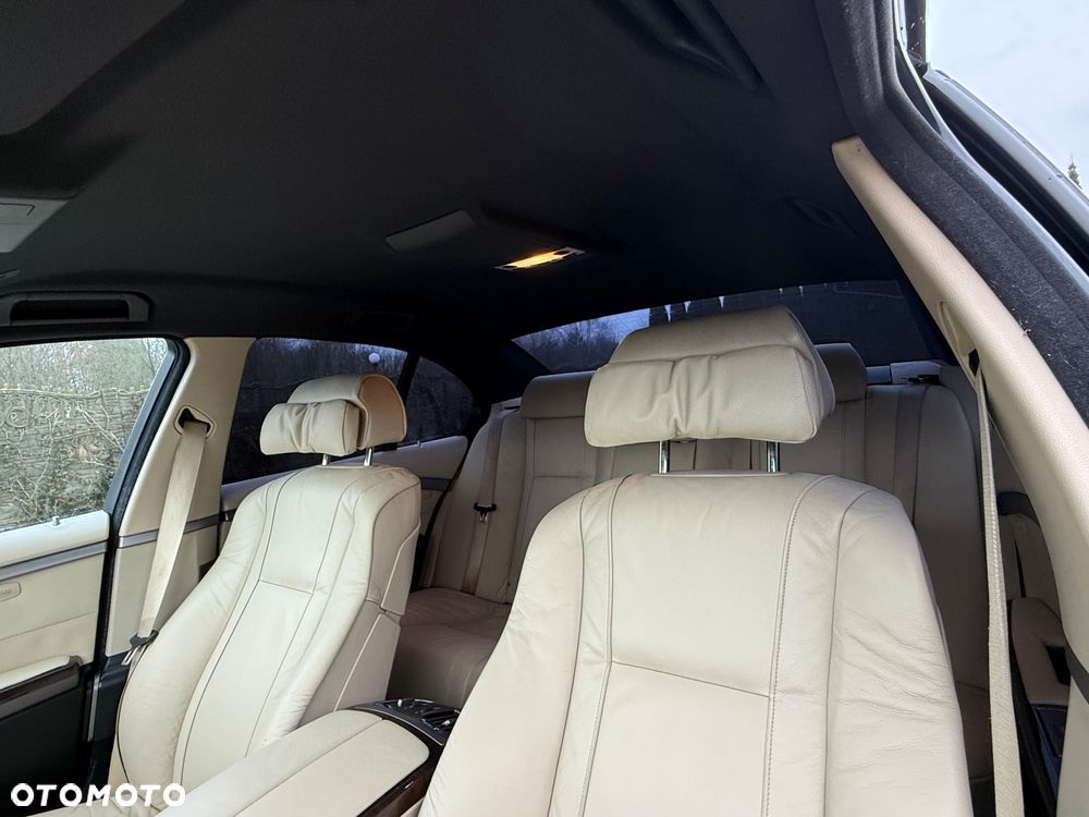 BMW Seria 7 730d - 29