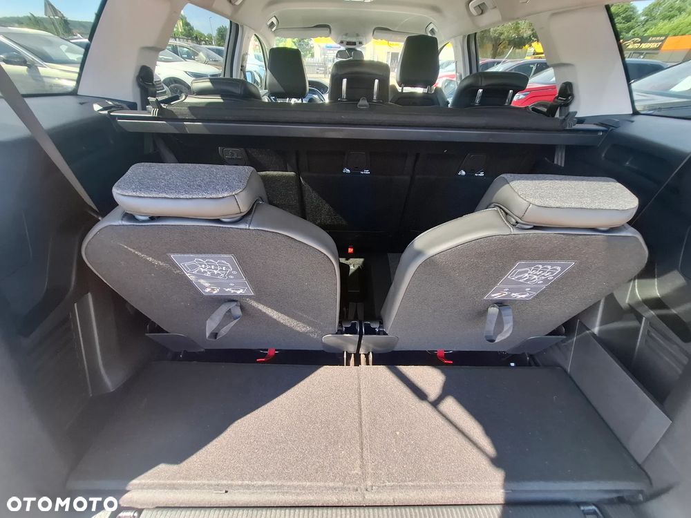 Peugeot 5008 BlueHDi 130 EAT8 Active - 14