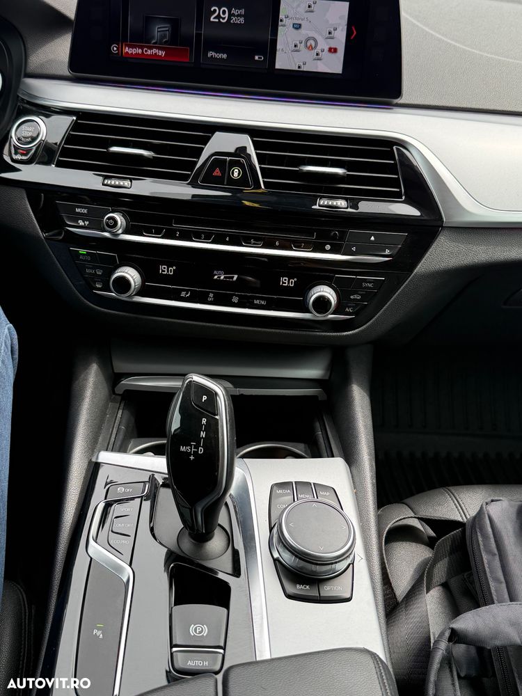 BMW Seria 5 520d AT - 7