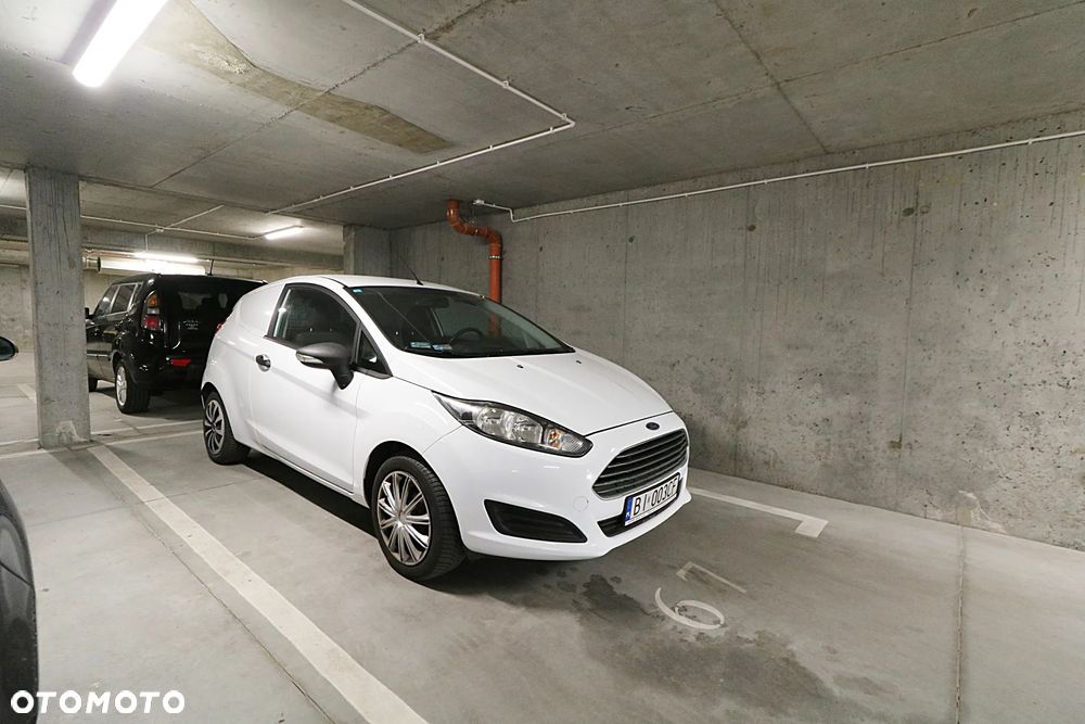 Ford Fiesta - 10