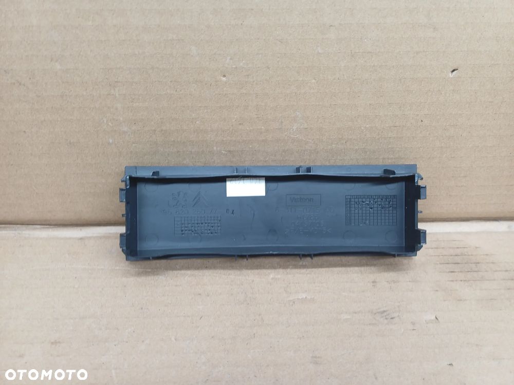 Zaślepka konsoli 9682026077 Citroen Berlingo II Peugeot Partner 08-18 - 7