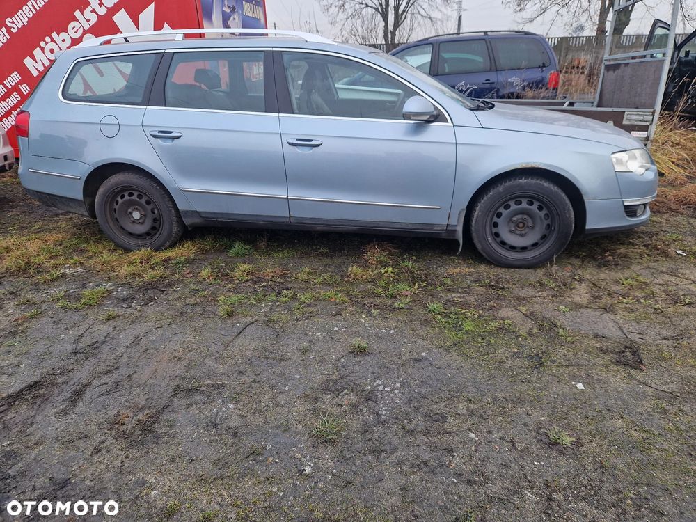 Volkswagen Passat 2.0 TDI DPF DSG Individual Chrom dunkel - 4