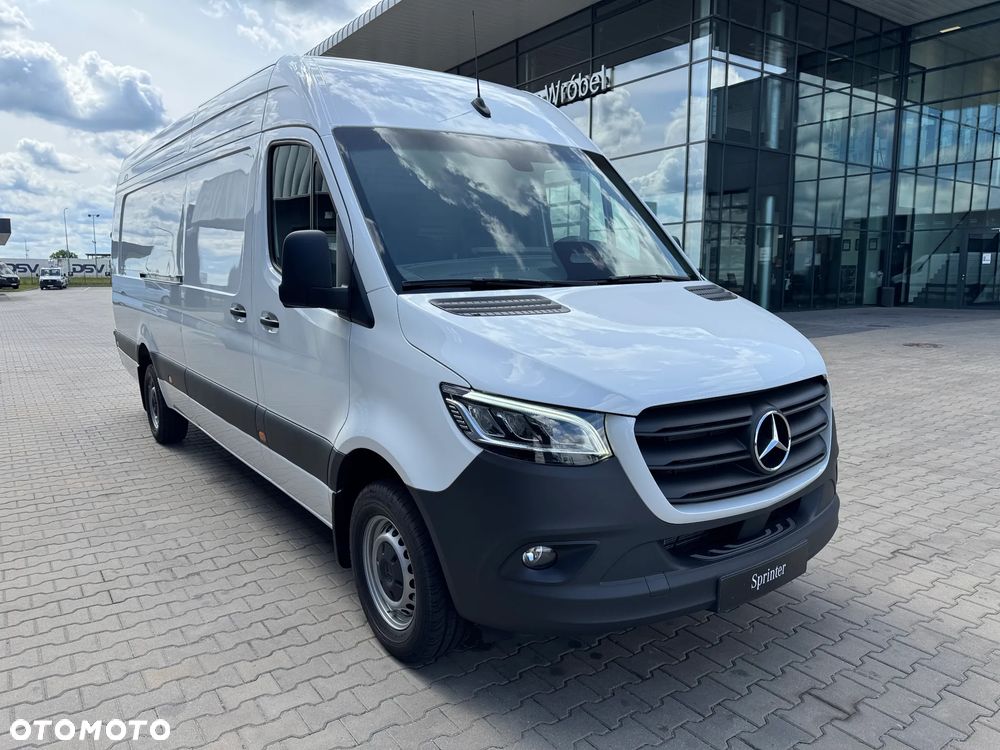 Mercedes-Benz Sprinter - 4