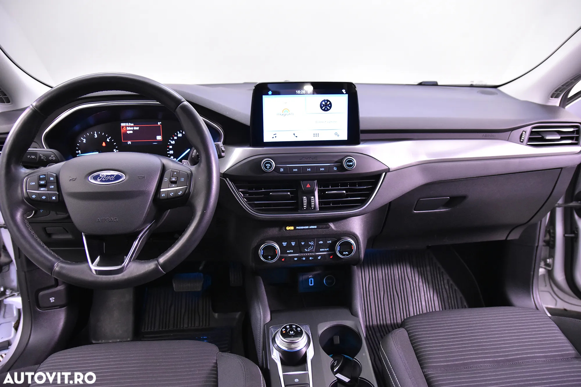 Ford Focus - 9
