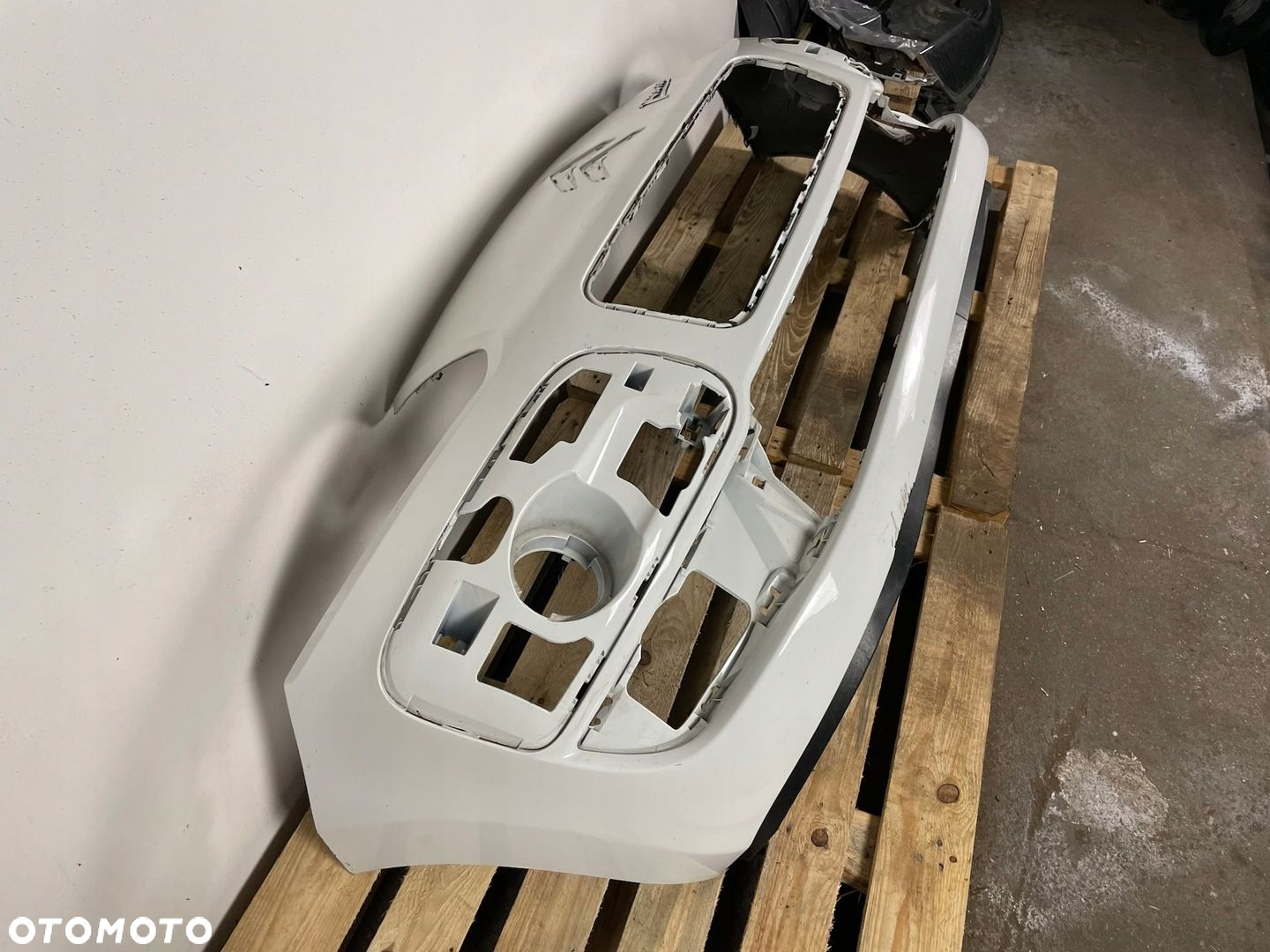 ZDERZAK PRZÓD PRZEDNI CITROEN C3 PICASSO I 2008- - 2