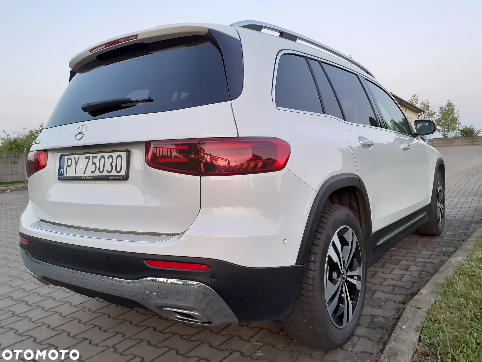 Mercedes-Benz GLB 200 Progressive 7G-DCT - 9