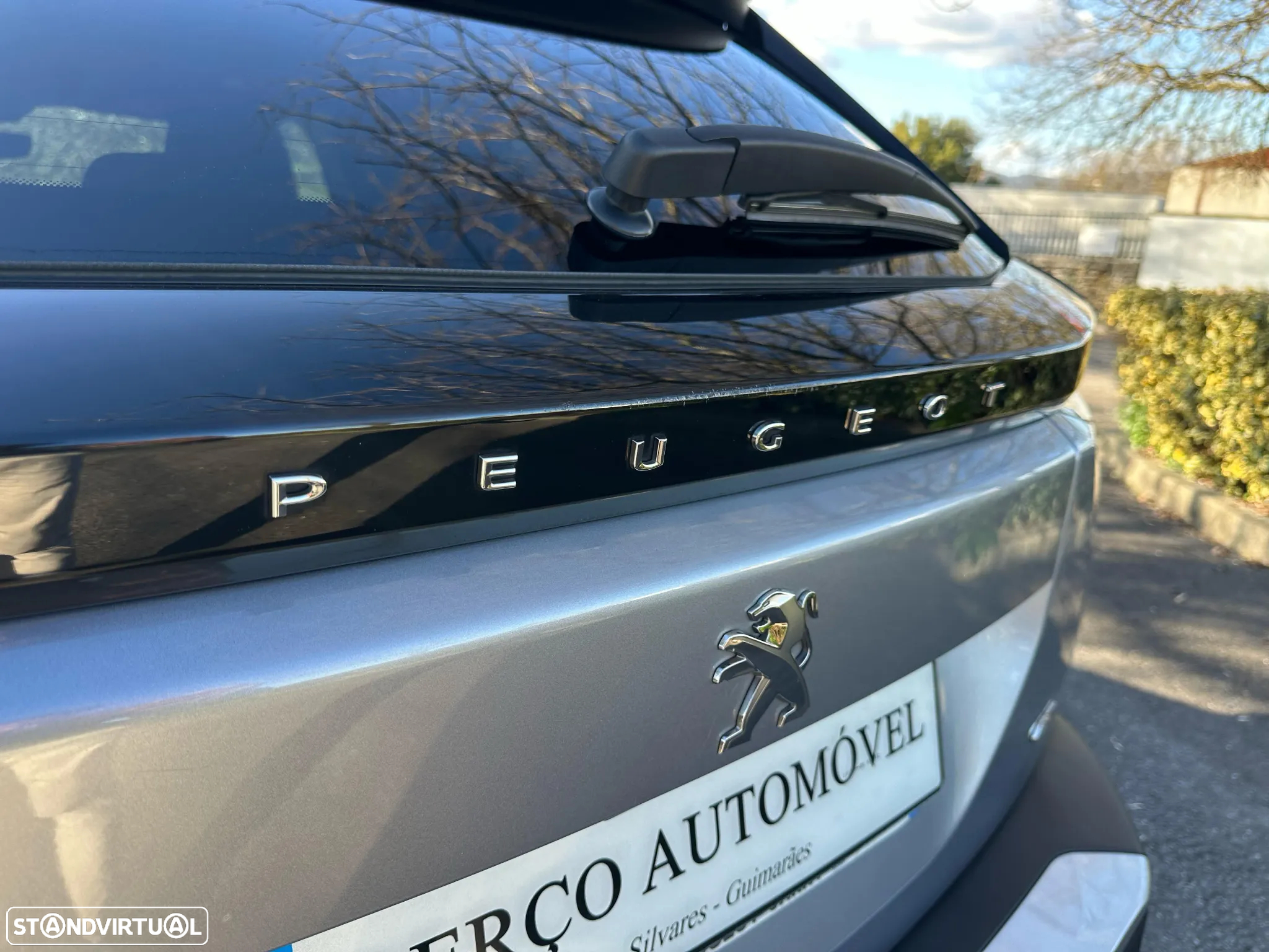 Peugeot 2008 PureTech 155 EAT8 GT Pack - 17